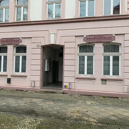 Best-Preis Fewo Rathausblick 2 - Zentrale Lage In Wittenberge - 2 Personen - Einzelzimmer - Vollausstattung - Wlan / Prime & Self-Check-In ภายนอก รูปภาพ
