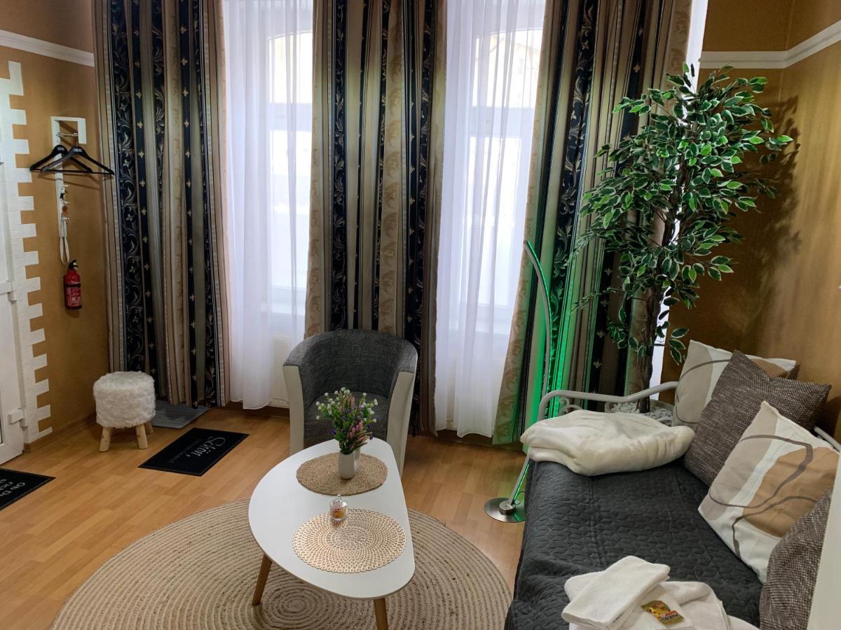 Best-Preis Fewo Rathausblick 2 - Zentrale Lage In Wittenberge - 2 Personen - Einzelzimmer - Vollausstattung - Wlan / Prime & Self-Check-In ภายนอก รูปภาพ