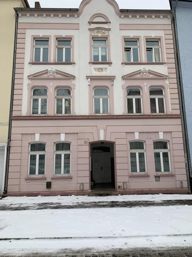 Best-Preis Fewo Rathausblick 2 - Zentrale Lage In Wittenberge - 2 Personen - Einzelzimmer - Vollausstattung - Wlan / Prime & Self-Check-In ภายนอก รูปภาพ